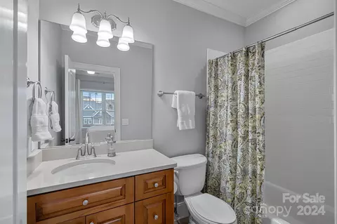Bath - 13528 Evening Primrose Dr, Davidson, NC 28036 photo 7 of 7