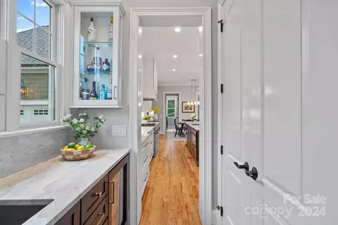 Kitchen - 13528 Evening Primrose Dr, Davidson, NC 28036 photo 6 of 6