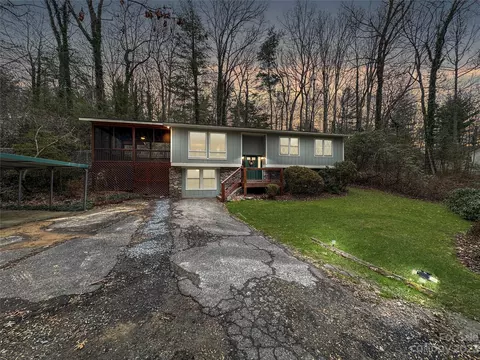 447 Sunset 29 Dr #29, Hendersonville, NC 28791