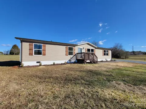 737 Eufola Rd, Statesville, NC 28677