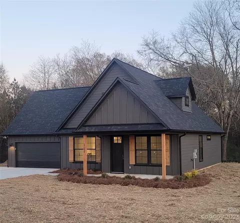 27701 Taylor Ln, Albemarle, NC 28001