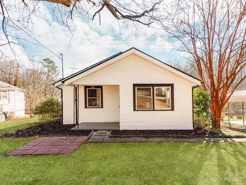 784 Cason St, Belmont, NC 28012
