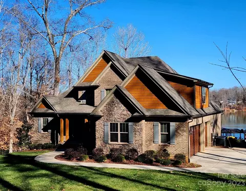 1050 River Oaks Trl, Belmont, NC 28012