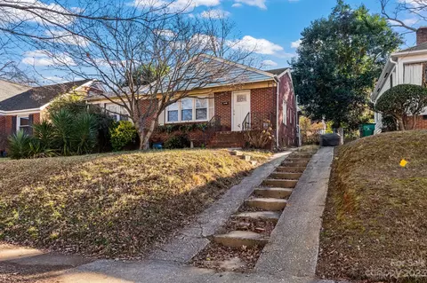 605 Woodruff Pl, Charlotte, NC 28208