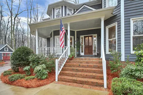 2717 Farmstead Ln, Fort Mill, SC 29708 photo 2