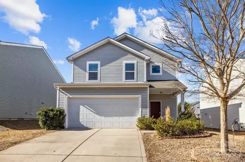 8822 Balsam Bay Rd, Charlotte, NC 28227