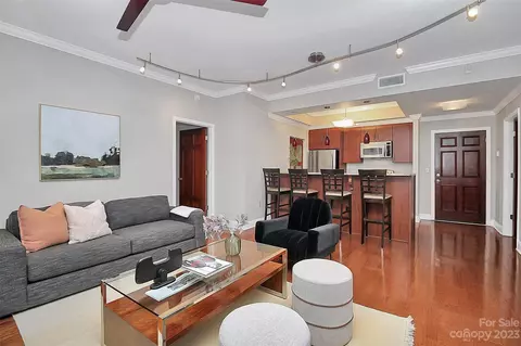 300 5th W 105 St W #105, Charlotte, NC 28202