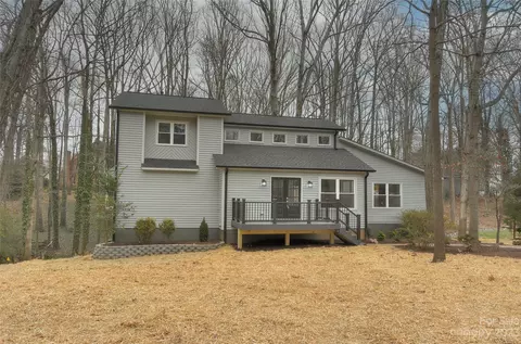 3508 Country Club Dr, Gastonia, NC 28056