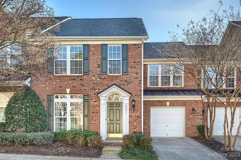 5241 Berkeley Estates Dr, Charlotte, NC 28277