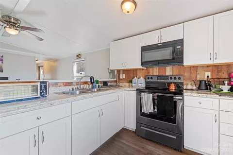 6223 Crabtree Rd, Clyde, NC 28721 photo 15