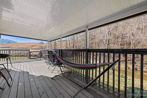 6223 Crabtree Rd, Clyde, NC 28721 photo 10