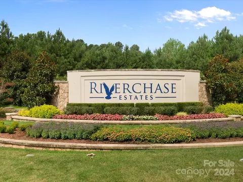 6125 Chimney Bluff Rd, Lancaster, SC 29720