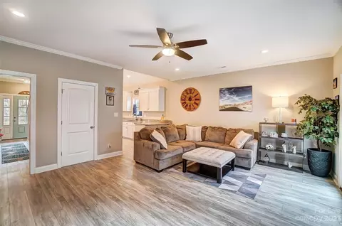 1675 Sharon Ln, Lancaster, SC 29720 photo 5