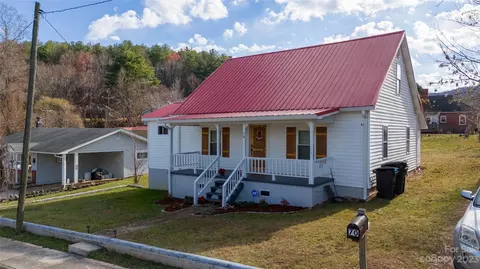 70 4th Em St, Marion, NC 28752