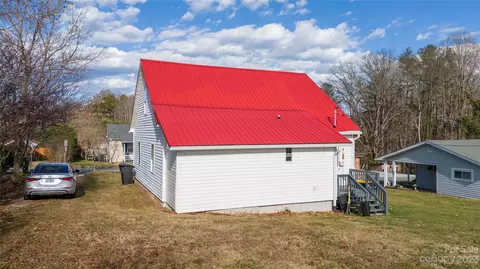 70 4th Em St, Marion, NC 28752 photo 9