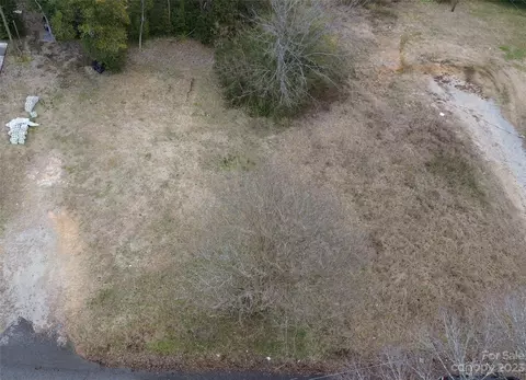 923 Delancey St, Lancaster, SC 29720