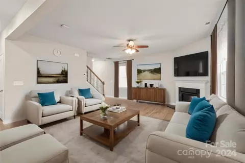 1325 Loggerhead Dr, Lancaster, SC 29720