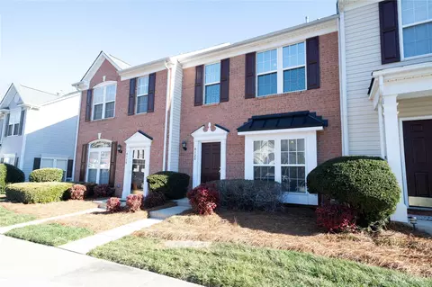 6120 Sapwood Ct, Matthews, NC 28104