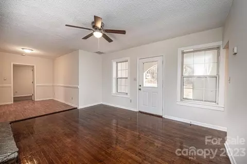 7 E Holly St, Maiden, NC 28650 photo 10