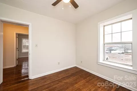 7 E Holly St, Maiden, NC 28650 photo 32