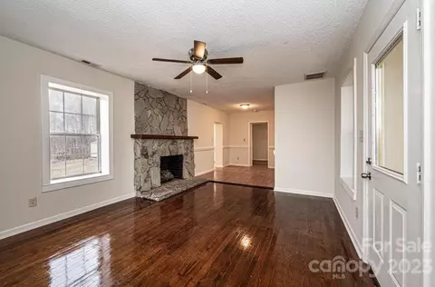 7 E Holly St, Maiden, NC 28650 photo 7