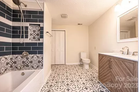 7 E Holly St, Maiden, NC 28650 photo 24