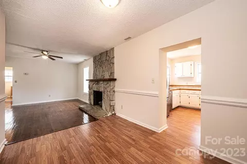 7 E Holly St, Maiden, NC 28650 photo 12