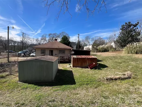 Exterior - 985 13th St, Lancaster, SC 29720 photo 8 of 9