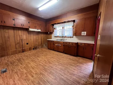 Kitchen - 985 13th St, Lancaster, SC 29720 photo 1 of 2