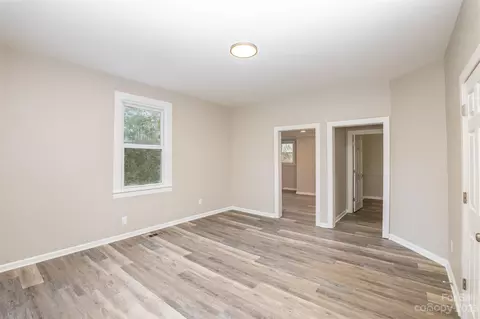 1104 W 7th Ave, Gastonia, NC 28052 photo 9