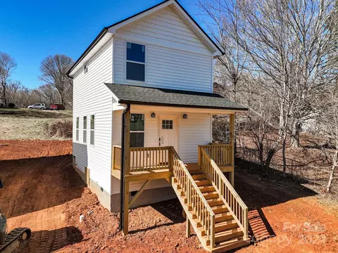 5 Friendly Holw, Asheville, NC 28806