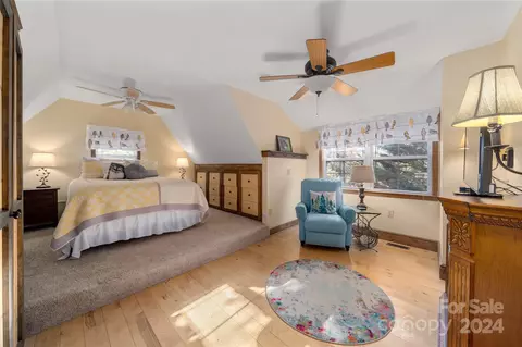 Bedroom - 25 Pace St, Saluda, NC 28773 photo 1 of 5