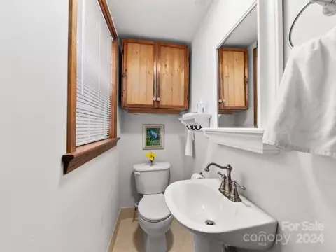 Bath - 25 Pace St, Saluda, NC 28773 photo 1 of 3