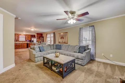 602 E 12th St, Kannapolis, NC 28083 photo 6