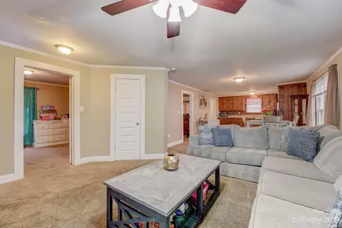 602 E 12th St, Kannapolis, NC 28083 photo 7