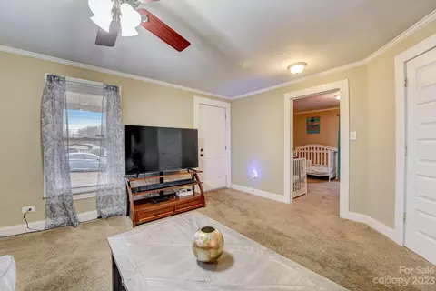 602 E 12th St, Kannapolis, NC 28083 photo 4
