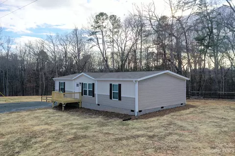 268 Tricycle Hill Ln, Tryon, NC 28782 photo 2