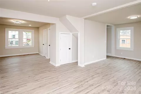 Living - 333 E Hudson St, Monroe, NC 28112 photo 1 of 4