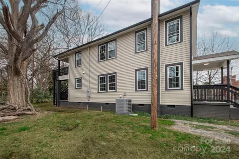 Exterior - 333 E Hudson St, Monroe, NC 28112 photo 6 of 8