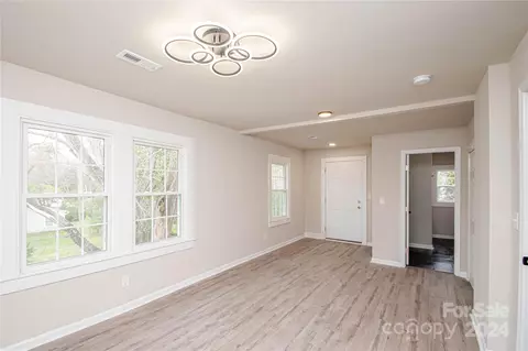 Living - 333 E Hudson St, Monroe, NC 28112 photo 4 of 4