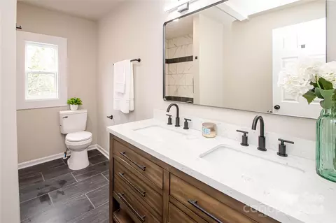 Bath - 333 E Hudson St, Monroe, NC 28112 photo 3 of 7