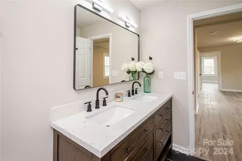 Bath - 333 E Hudson St, Monroe, NC 28112 photo 5 of 7
