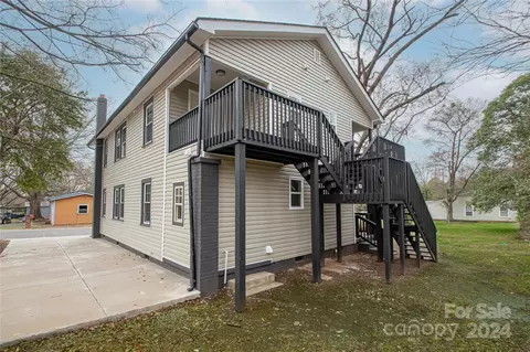 Exterior - 333 E Hudson St, Monroe, NC 28112 photo 7 of 8