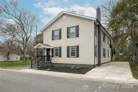 Exterior - 333 E Hudson St, Monroe, NC 28112 photo 3 of 8