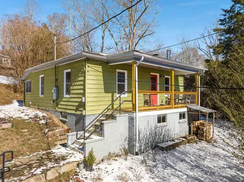608 Barnard Rd, Marshall, NC 28753