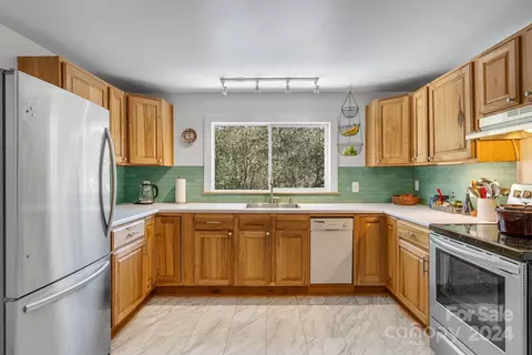 608 Barnard Rd, Marshall, NC 28753 photo 7
