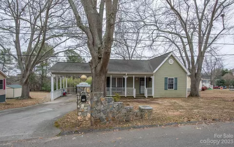 1207 Lackey St, Shelby, NC 28152