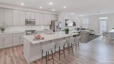 10315 Glenmere Creek Cir, Charlotte, NC 28262