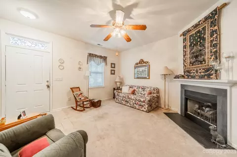 608 Catawba Ave, Davidson, NC 28036 photo 8