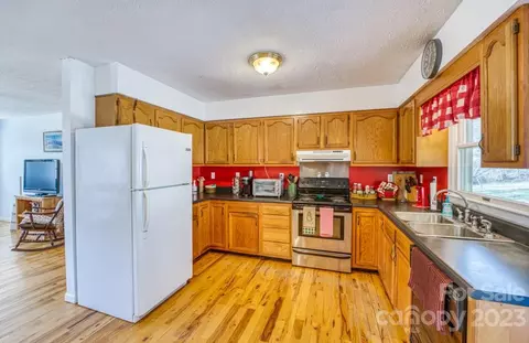 66 Fox Branch Rd, Fairview, NC 28730 photo 11